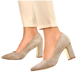 Décolleté da donna in camoscio leggero con comodo tacco alto beige 1