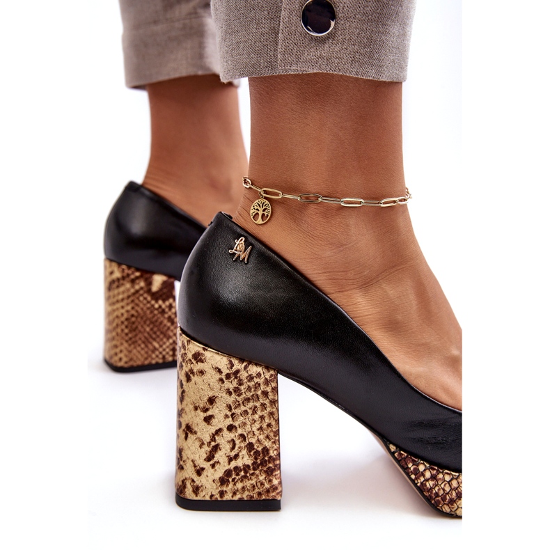 Pompe in pelle da donna Laura Messi 2599 Nero 2