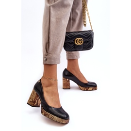 Pompe in pelle da donna Laura Messi 2599 Nero 1