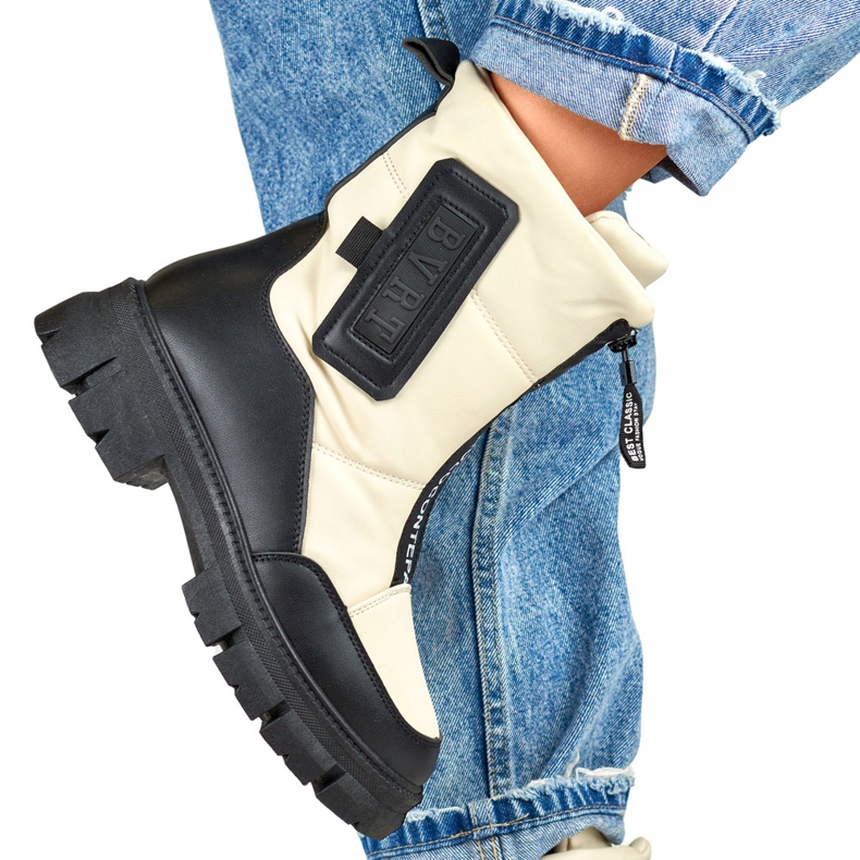 Doposci da donna beige con suola nera 1