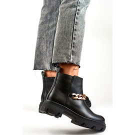 Stivaletti da donna con catena realizzati in ecopelle nero 1
