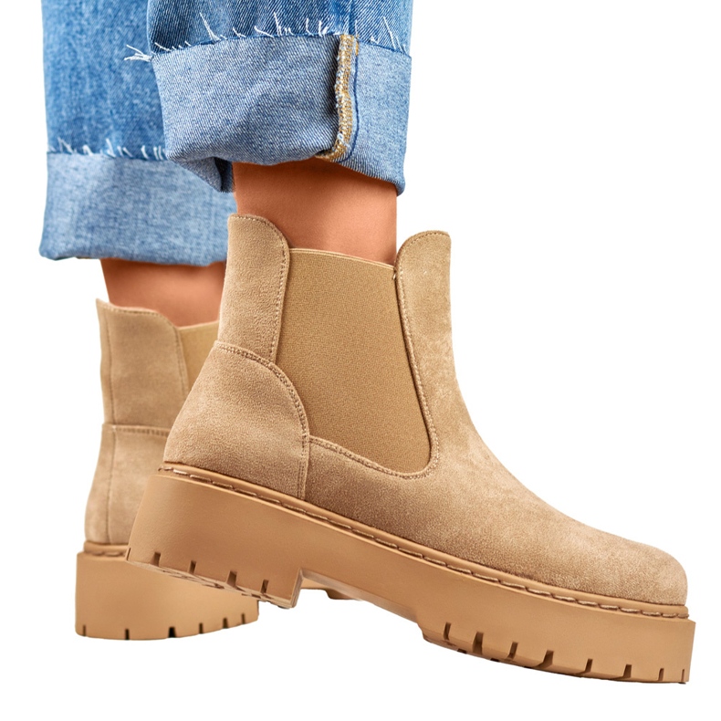 Stivaletti Chelsea da donna in pelle scamosciata con suola spessa beige 1