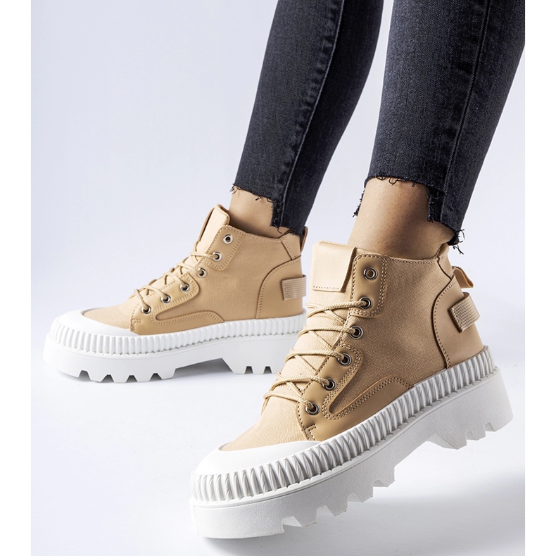 Inna Sneaker Grotta con plateau beige scuro 1