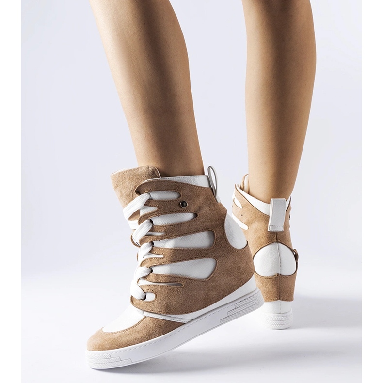 Sneakers con zeppa bianche e beige di Pantaleone 1