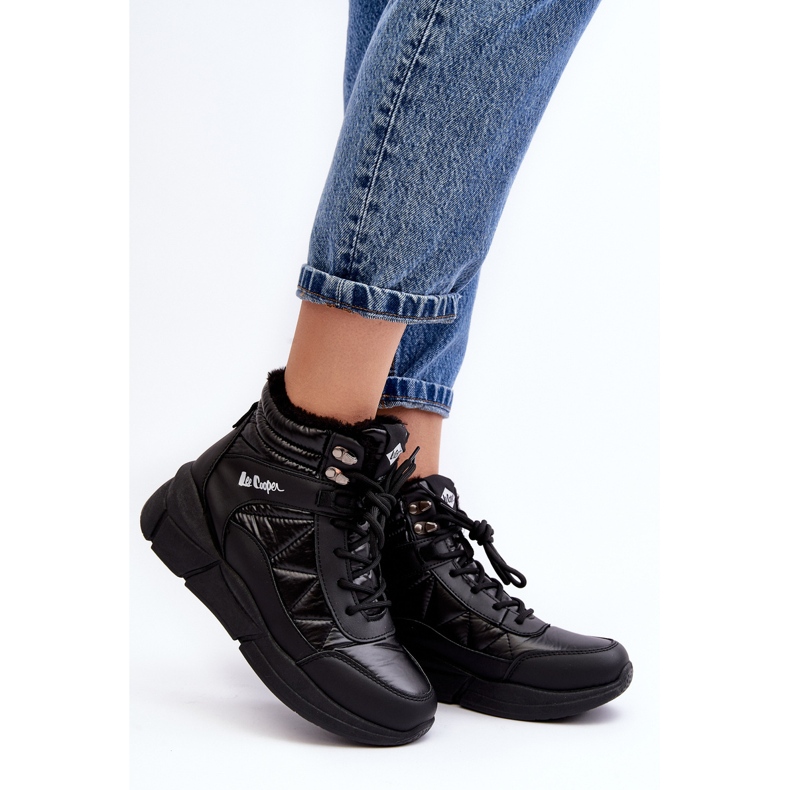 Stivali da donna isolati sulla piattaforma Lee Cooper LCJ-23-44-1984 Neri nero 2