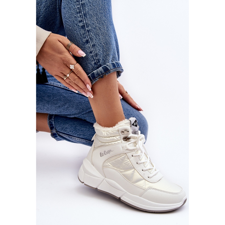 Stivali da donna isolati sulla piattaforma Lee Cooper LCJ-23-44-1983L Bianco 1