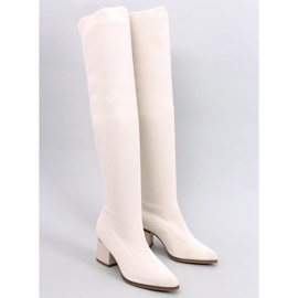 Mckenzie Moschettiere beige con tacco basso 1