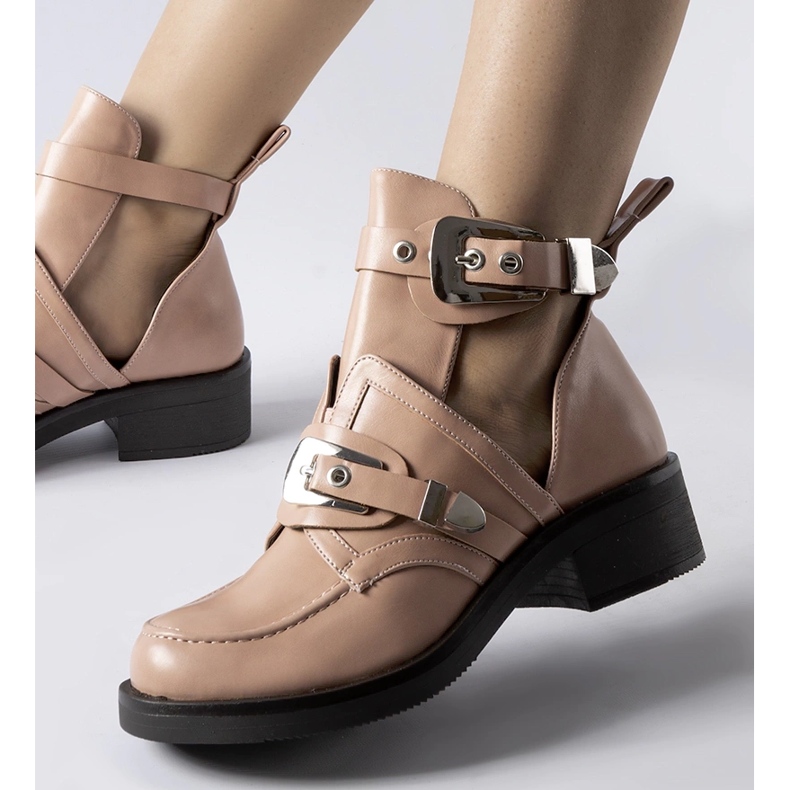 Stivaletti rosa con ritagli di Sperone 1