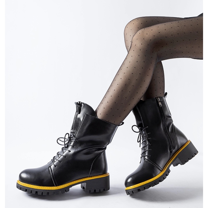 Stivali worker neri con decoro Elisabetta giallo nero 1