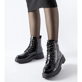 Operai Bungana neri, coibentati e laccati nero 1