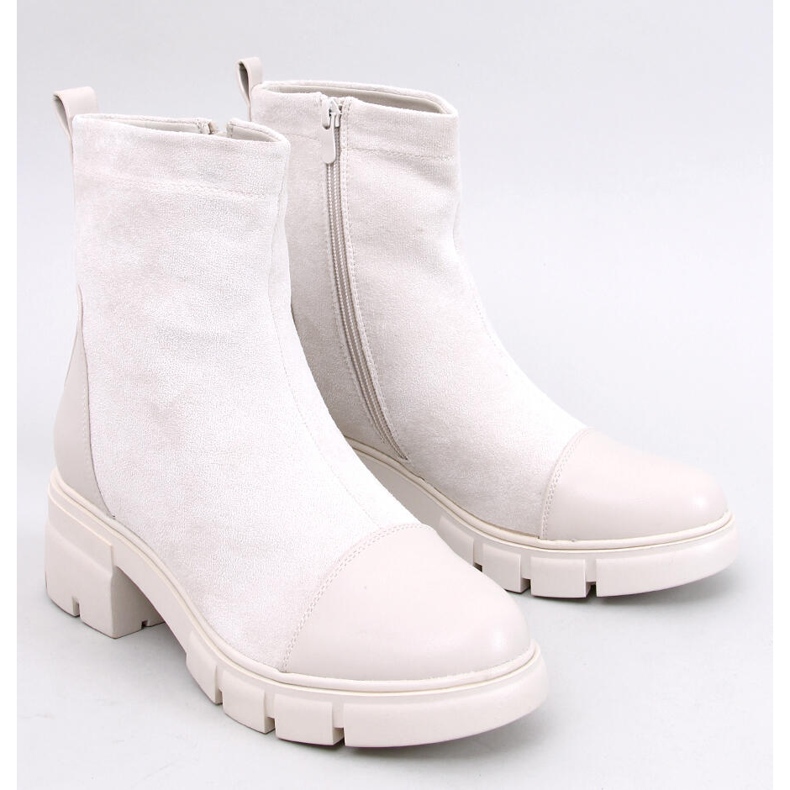 Olson Stivaletti beige con tacco largo 1