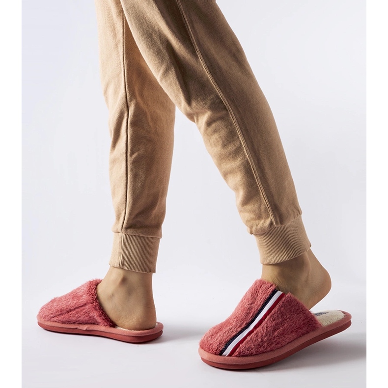 Pantofole rosa scuro 1