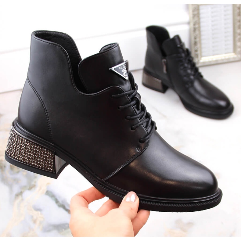 Stivaletti da donna isolati Filippo DBT4881 neri con tacco decorativo nero 1
