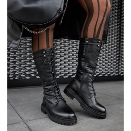 Stringata alta nera da lavoro Montepiano nero 2