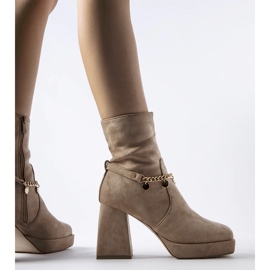 Stivaletti isolanti beige con pendente Saviore 1