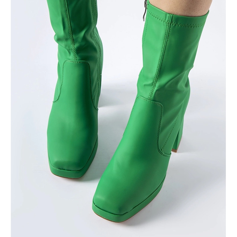 Stivaletti con tacco alto verde opaco di Isauro 1