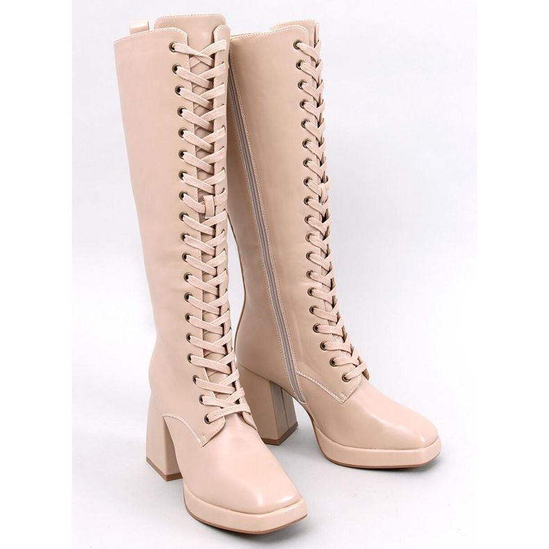 Wednesday Stivali stringati beige con tacco largo 1