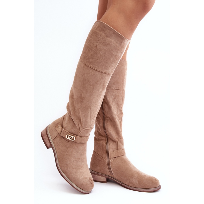 S.Barski Stivali piatti scamosciati beige isolati 1
