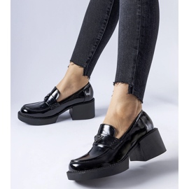 Mocassini in vernice nera con tacco Hobbs nero 1