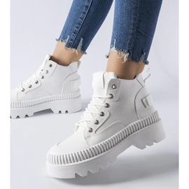 Scarpe da ginnastica bianche su una piattaforma alta Grotta bianco 1