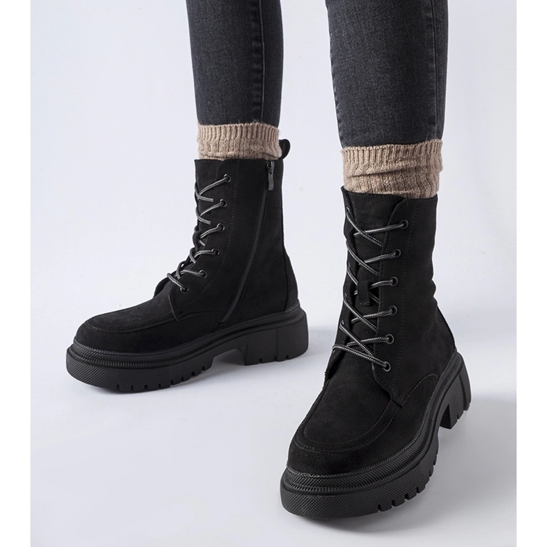 Sneaker nere con massiccia suola Riel nero 1