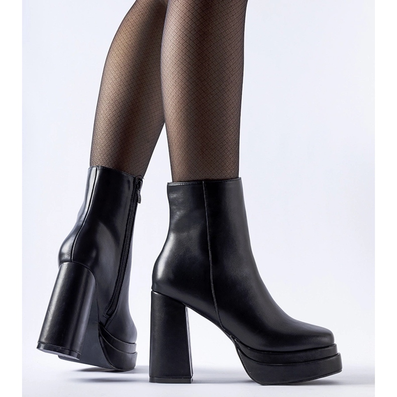 Stivaletti neri con tacco alto di Ashwood nero 1