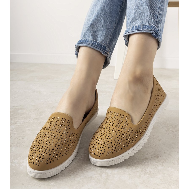 Mocassini cammello con motivo Catwalk traforato marrone 1