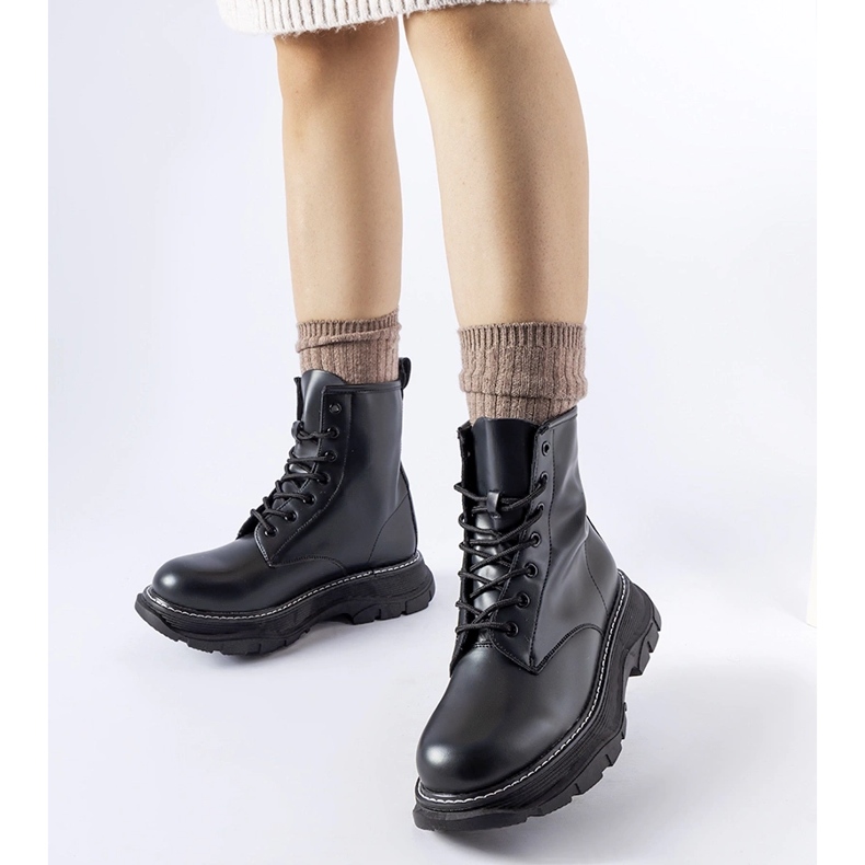 Scarpe da lavoro nere con massiccia suola Borsano nero 1