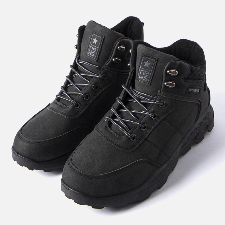 News Scarpe da trekking sportive da uomo nere di Timoteo nero 1