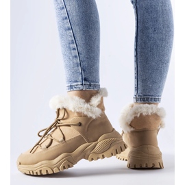 News Doposci isolanti beige di Petaluma 1