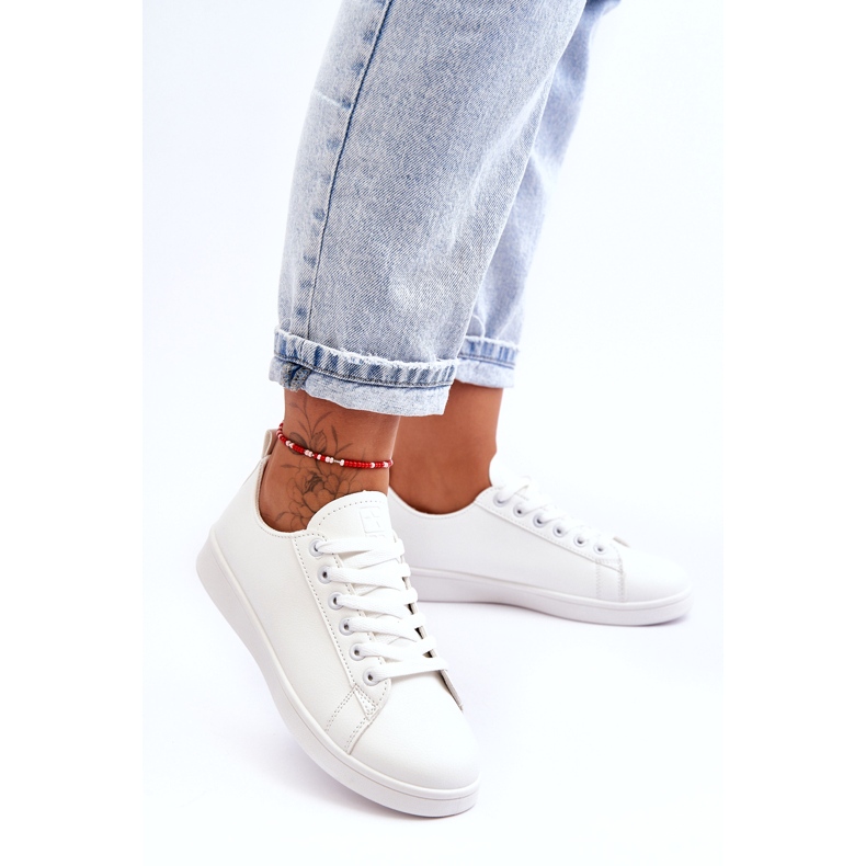 News Sneakers classiche in pelle da donna bianche illimitate bianco 2