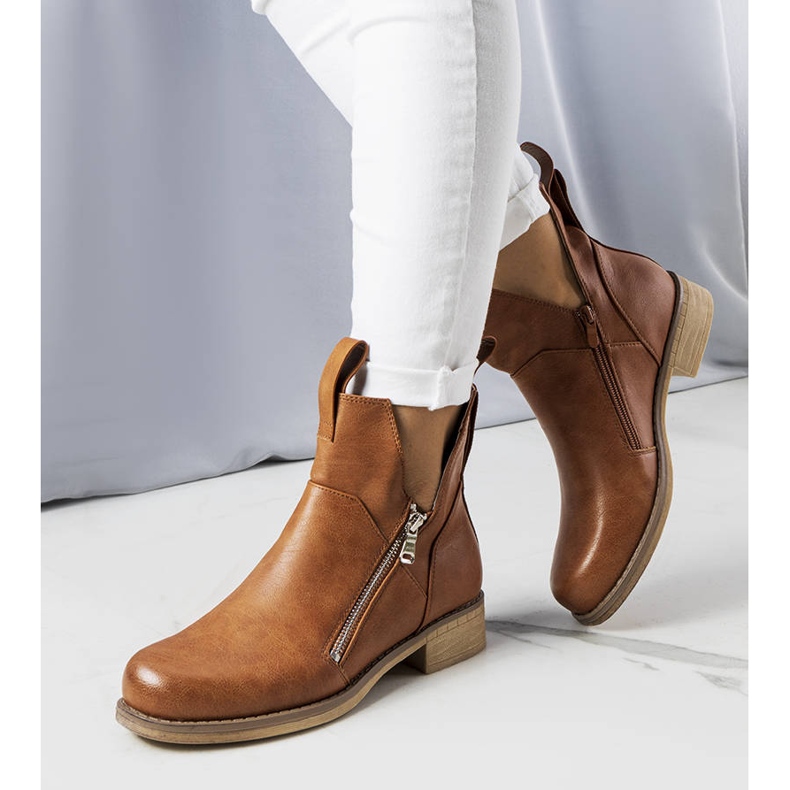 BM Stivaletti cut-out color Pat brown marrone 1