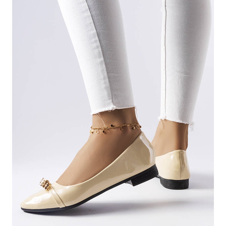 Ballerine laccate beige con fiocco Chaloux 1