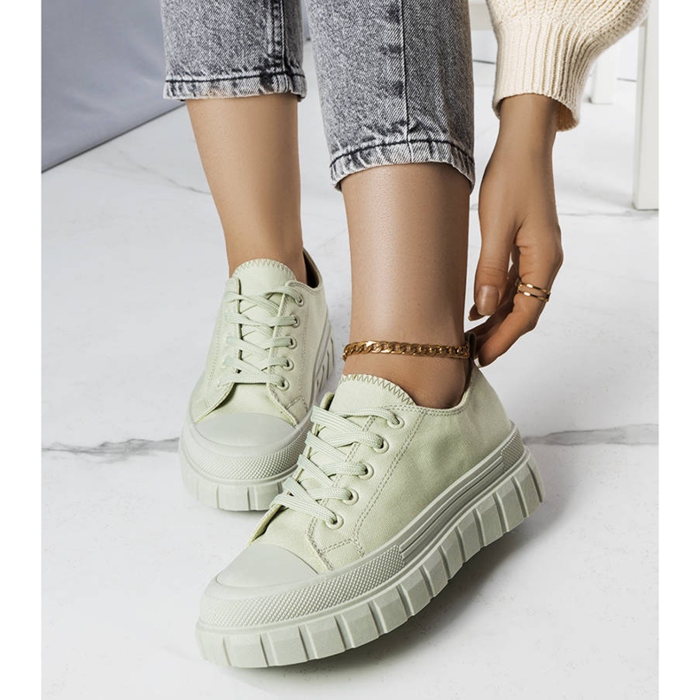 BM Sneaker con plateau di colore verde di Laverne 1
