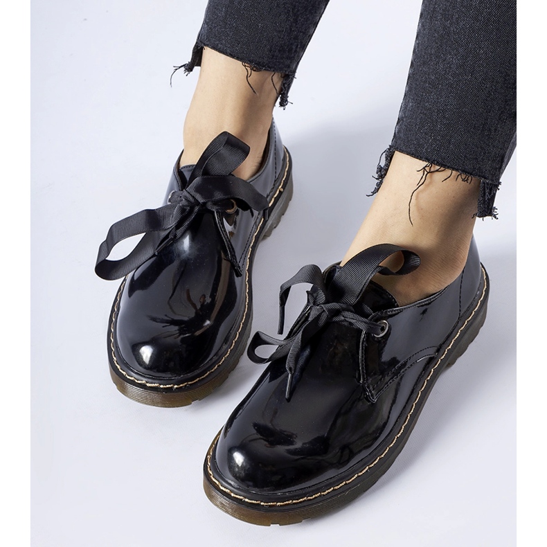 Scarpe in vernice nera con fiocco Rodriguez nero 1