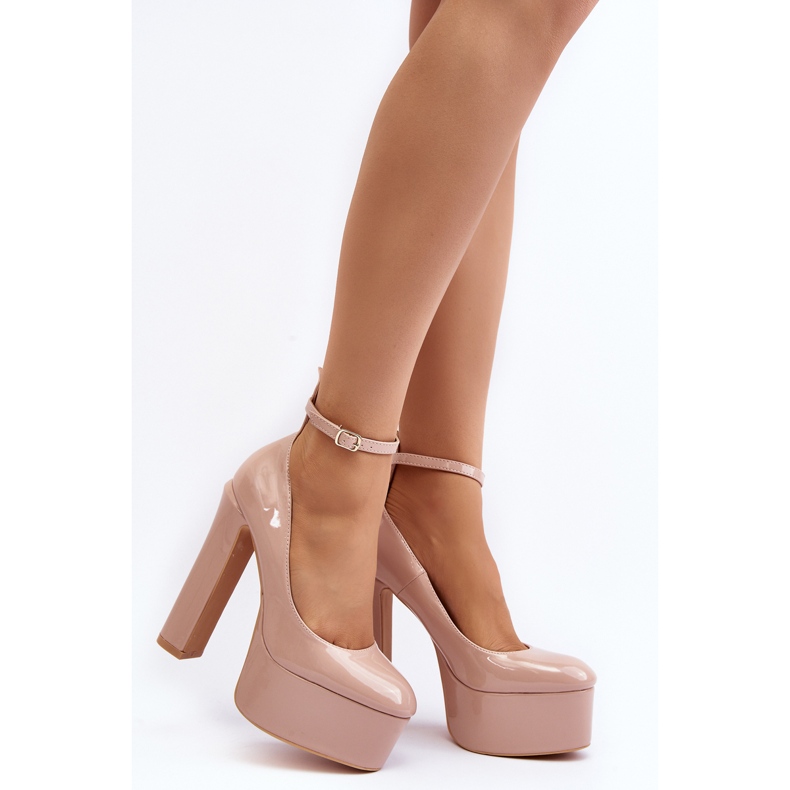 Décolleté di vernice su plateau massiccio e tacco a spillo, Ninames Beige 1