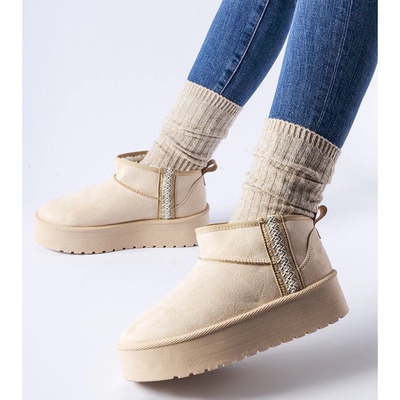 Doposci beige sulla piattaforma Dennison 1