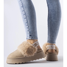 Ciabatte beige isolanti con elastico e pelo Sangro 1