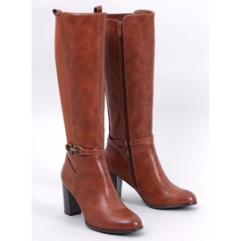 Classici stivali Milss Camel con tacco alto marrone 1