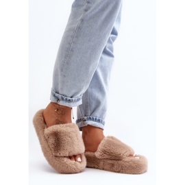 Pantofole in pelliccia da donna Biella beige 1
