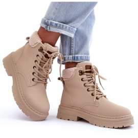 Stivali da donna con una pelle di pecora beige brillante 4