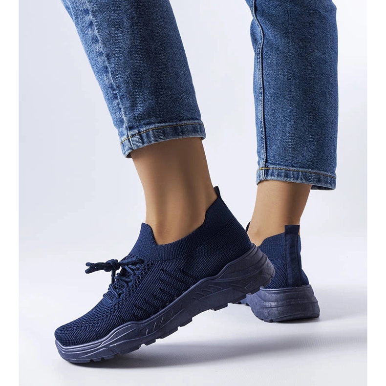 Sneakers blu con tomaia flessibile di Gois 2