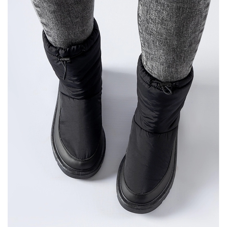 Doposci Whitetail isolati neri nero 1