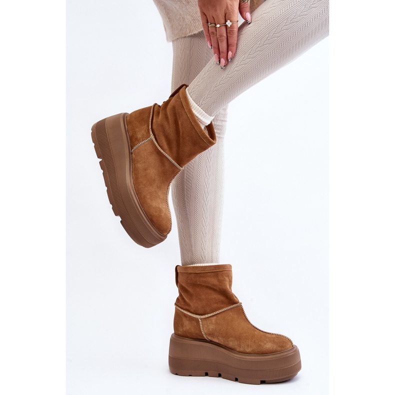 Stivali da donna in pelle su una suola massiccia Camel Zazoo 3424 marrone 2