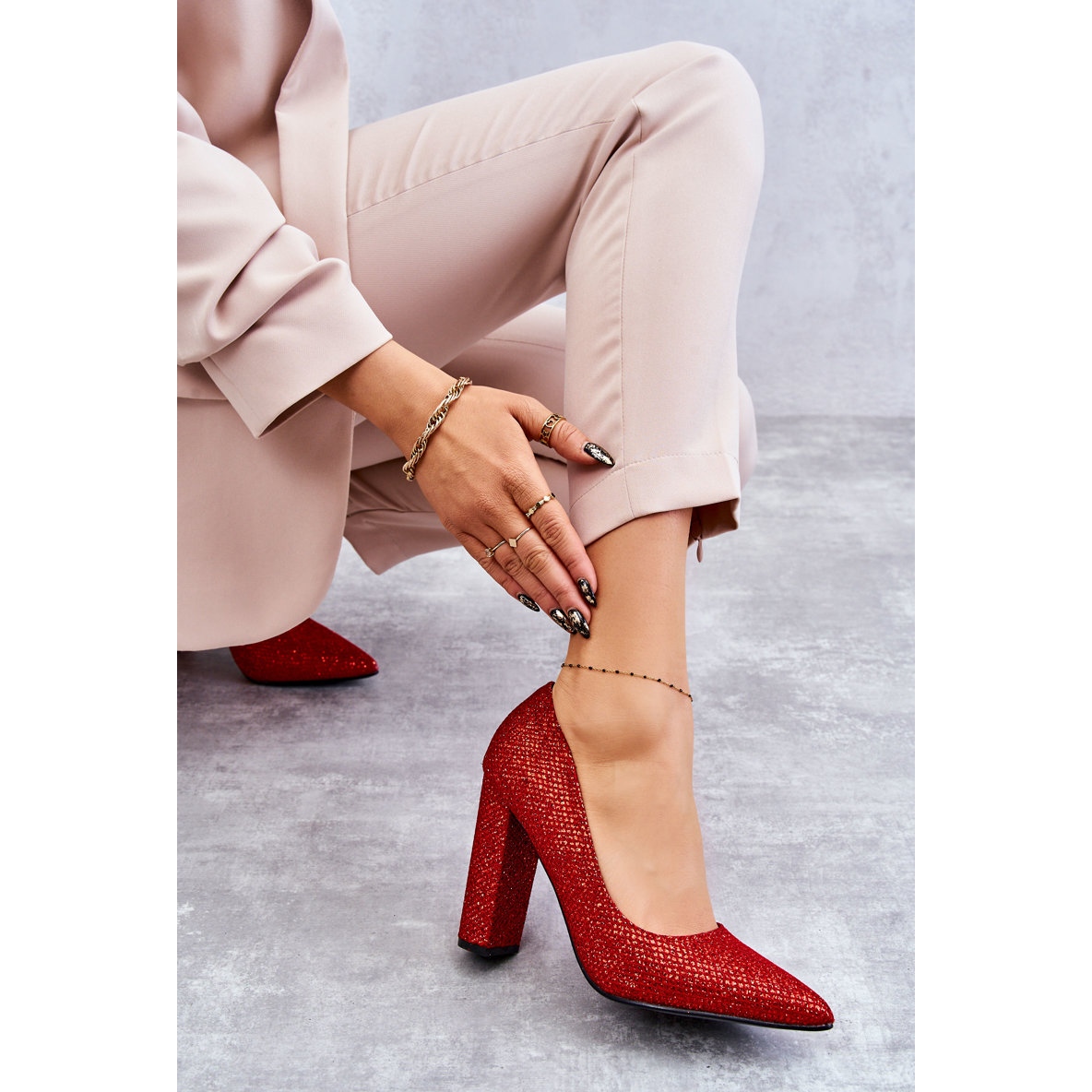 Decolte 2025 rosse lucide