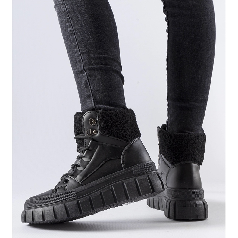 Scarpe da ginnastica Adamsville nere isolate nero 1