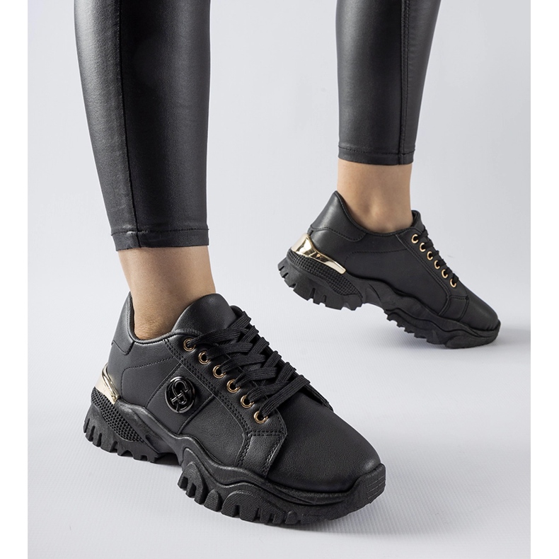 Sneakers nere con massiccia suola Arpaia nero 1