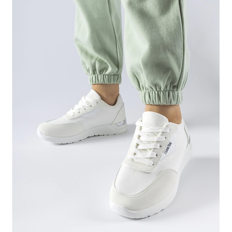 Sneakers in tessuto bianco di Geraldino 1
