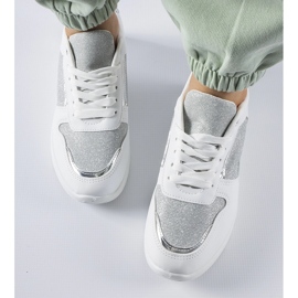 Sneaker bianche con filo decorativo di Facondo bianco 1