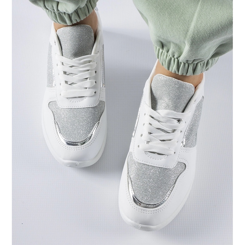 Sneaker bianche con filo decorativo di Facondo bianco 1